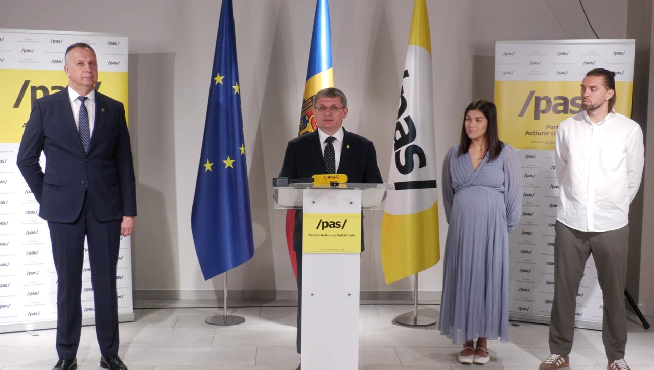 Moldova elections 2025: PAS expands with public figures