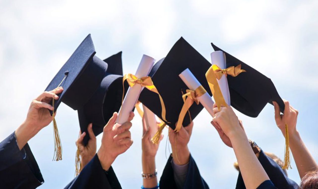  Bursele de merit pentru elevi și studenți vor fi dublate