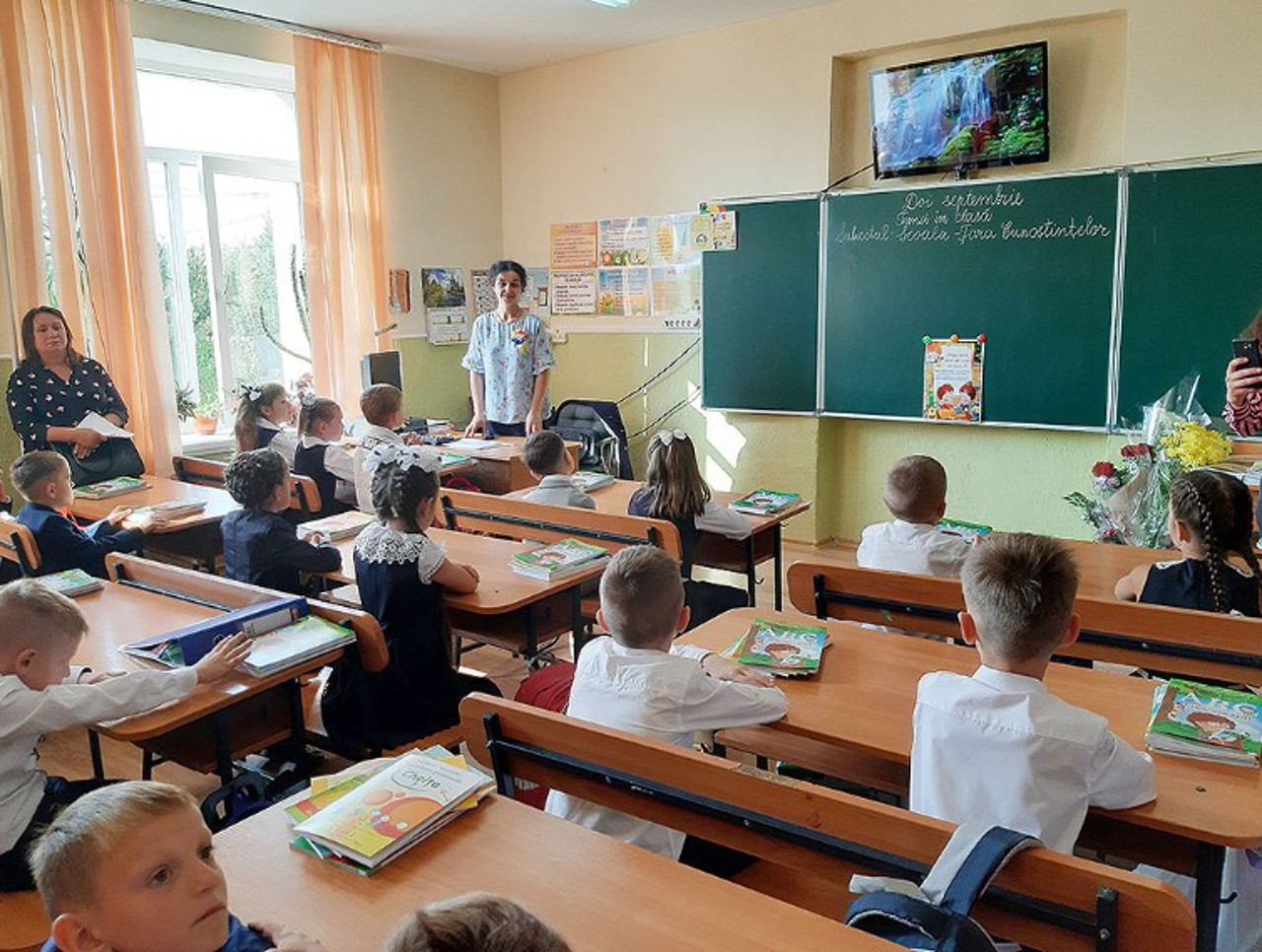 Teacher crisis in Moldova: Over 1,500 school positions vacant this year