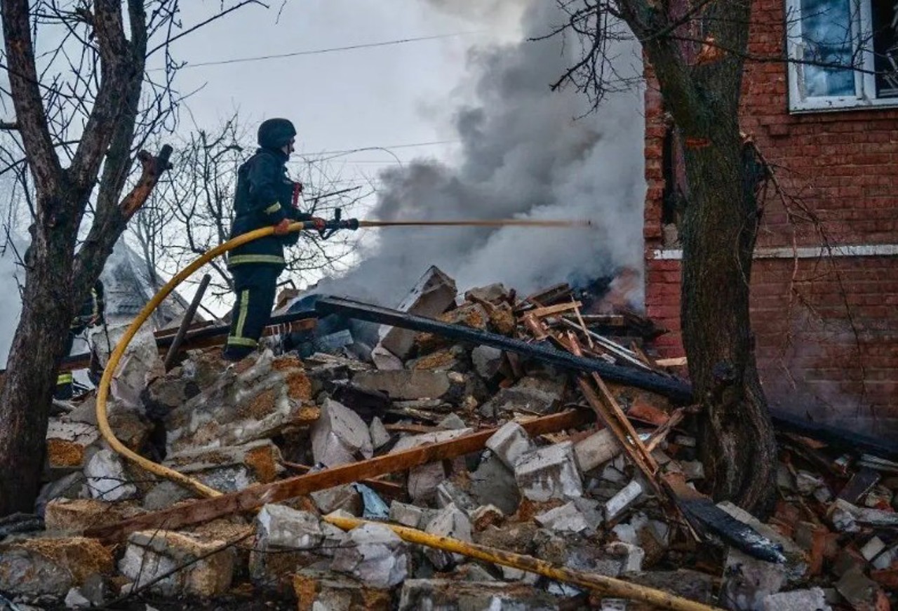 Atacuri cu rachete și drone în Ucraina: Patru morți și cel puțin 15 răniți la Kiev