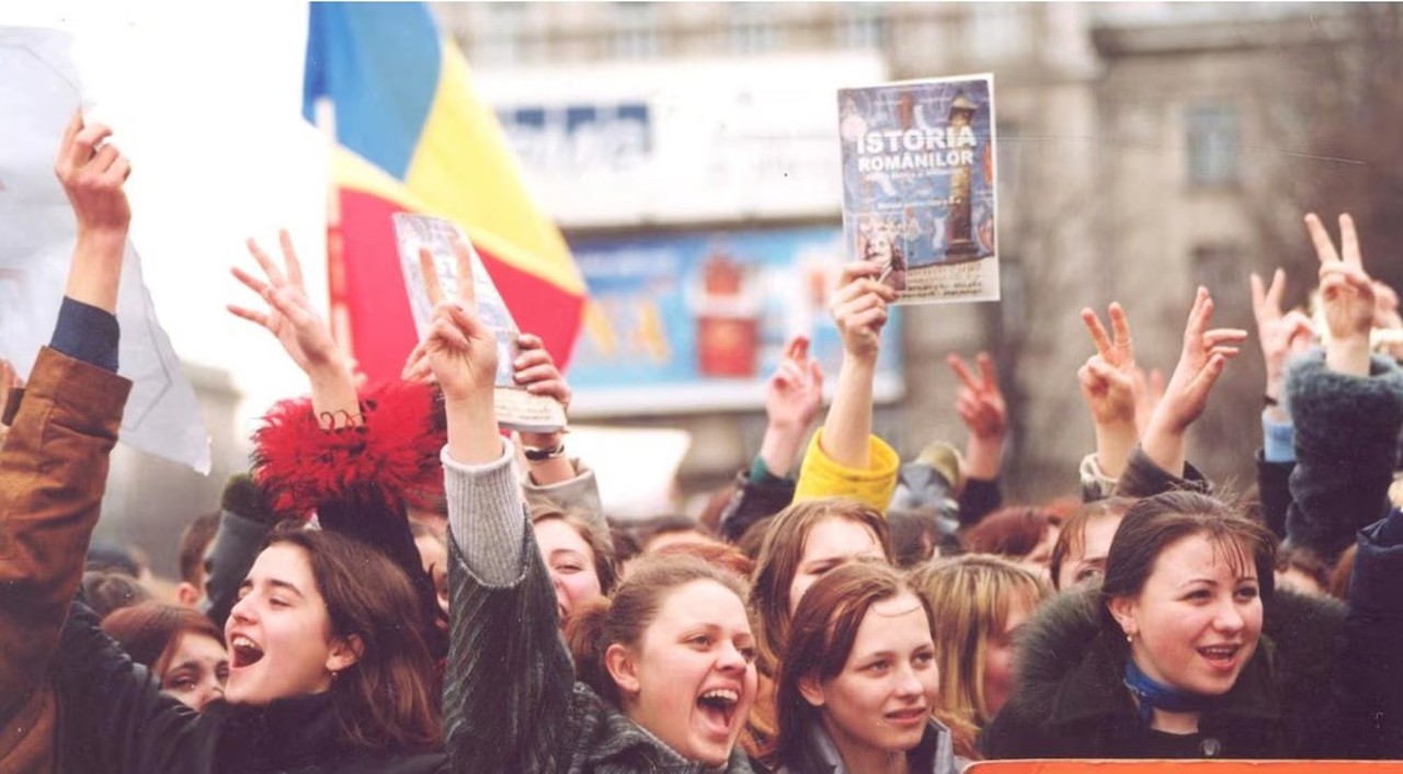 CAMPANIE MOLDOVA 1 | „35 de ani de independență”: 2001 - cele mai importante schimbări politice de după proclamarea independenței R. Moldova