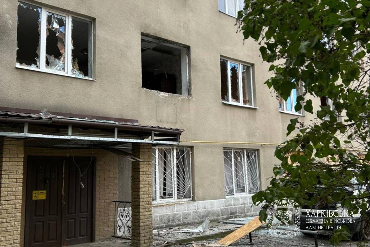 Bombardamente cu bombe ghidate la Harkov și Kirovograd: șase răniți, incendii și localități fără curent electric 