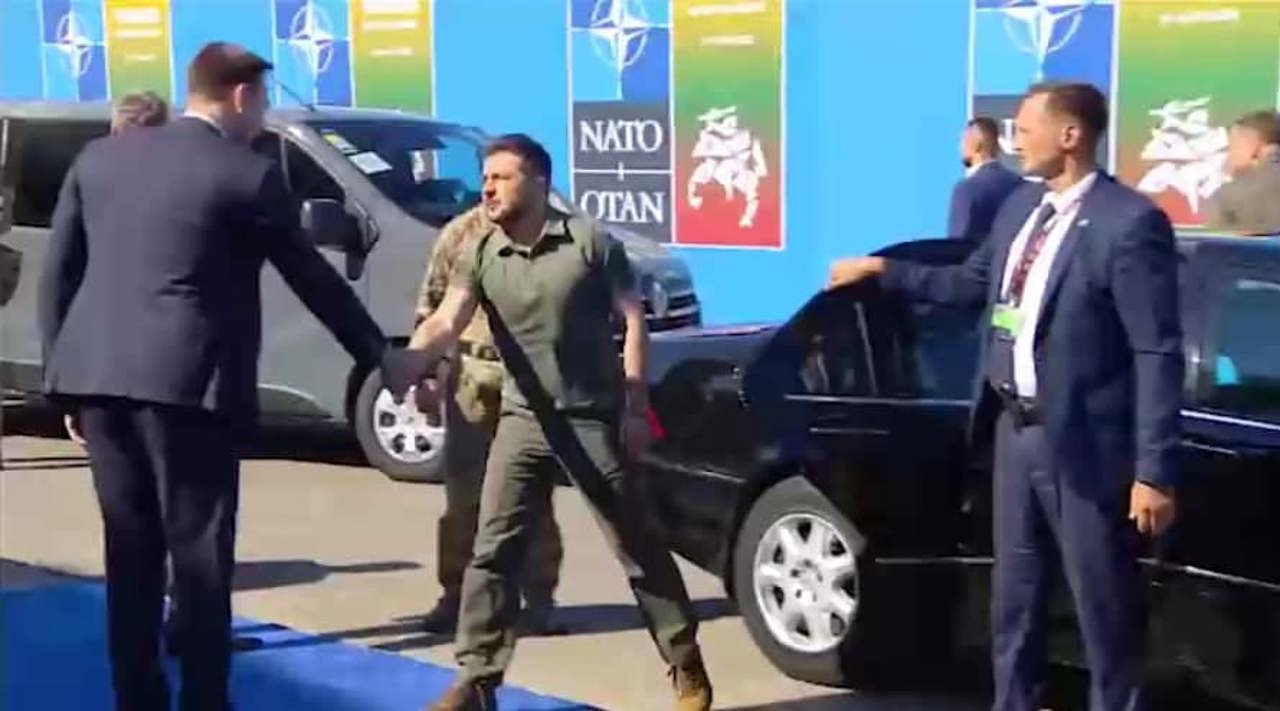 Correspondence from Vilnius// Volodimir Zelenski arrives at NATO Summit