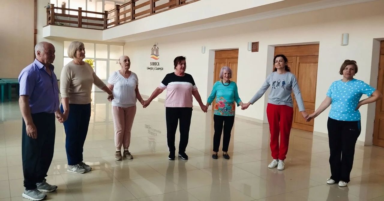 „Eleganța vârstei”, clubul unde mișcarea devine terapie și bucurie pentru seniori