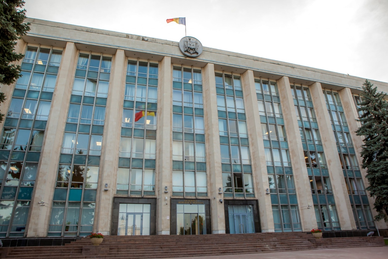 Noi detalii în cazul fetiței rătăcite în pădurea de la Strășeni. Organizatorii competiției, convocați la Ministerul Educației