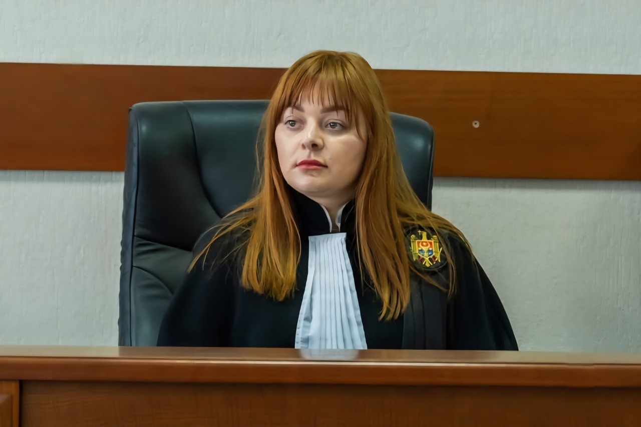 „Acțiuni inacceptabile”: Avocatul Poporului condamnă intimidările la care a fost supusă judecătoarea Cucerescu și cere tragerea la răspundere a făptașilor