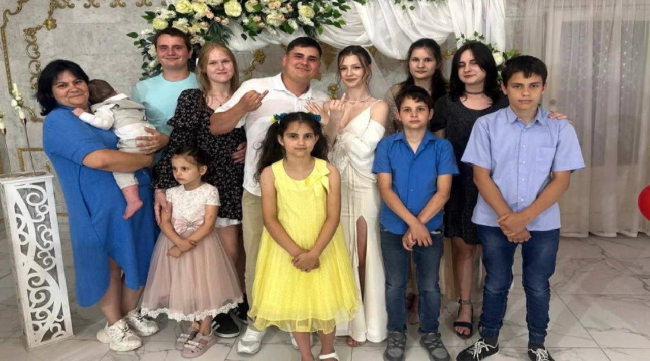 „I-am pierdut pe toți”: Drama militarului care și-a găsit familia ucisă într-un atac rusesc