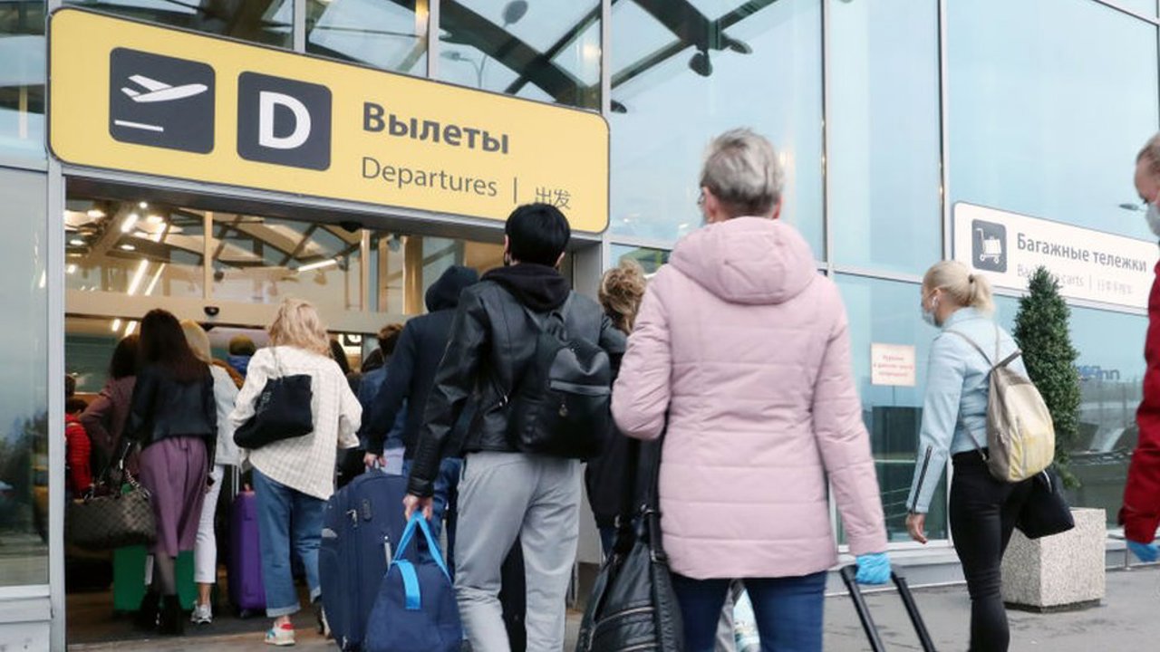 Финляндия призывает страны ЕС запретить въезд в Европу российским туристам