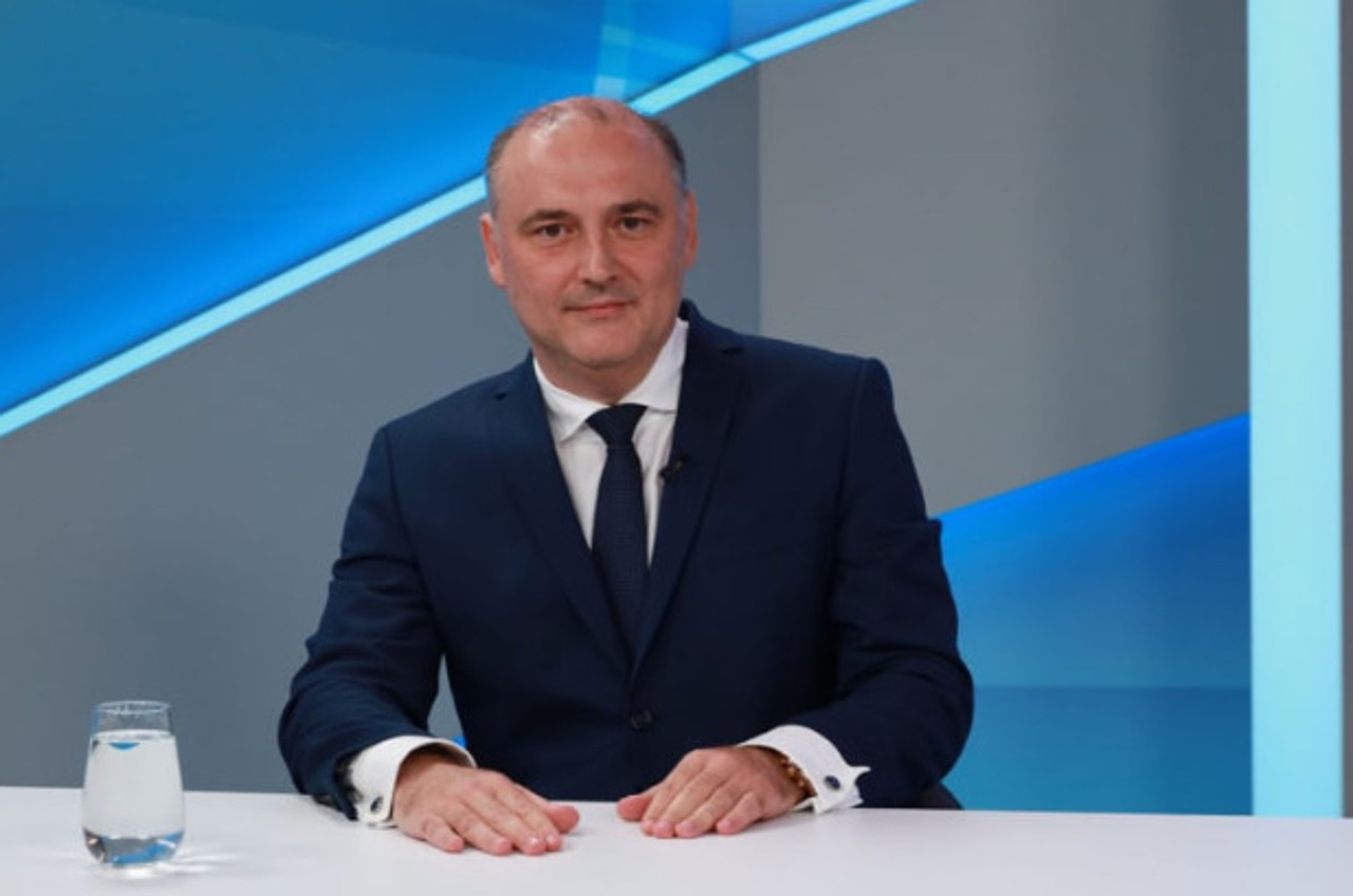 Răzvan Cotovelea: Republica Moldova poate adera la UE până în 2030 dacă își face „temele”. Lecțiile României din negocierile europene