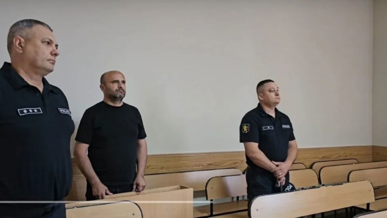 Șoferul care a provocat moartea a doi polițiști la Sângerei, plasat în arest la domiciliu