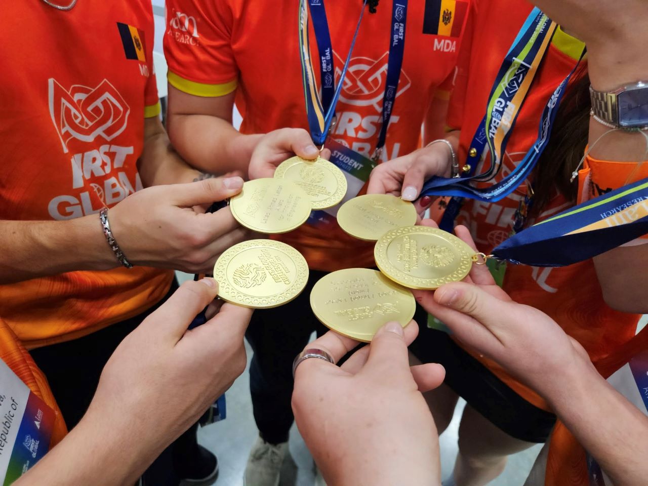 Guvernul crește sprijinul pentru tinerii sportivi: burse echivalente a cinci salarii medii pentru campionii olimpici