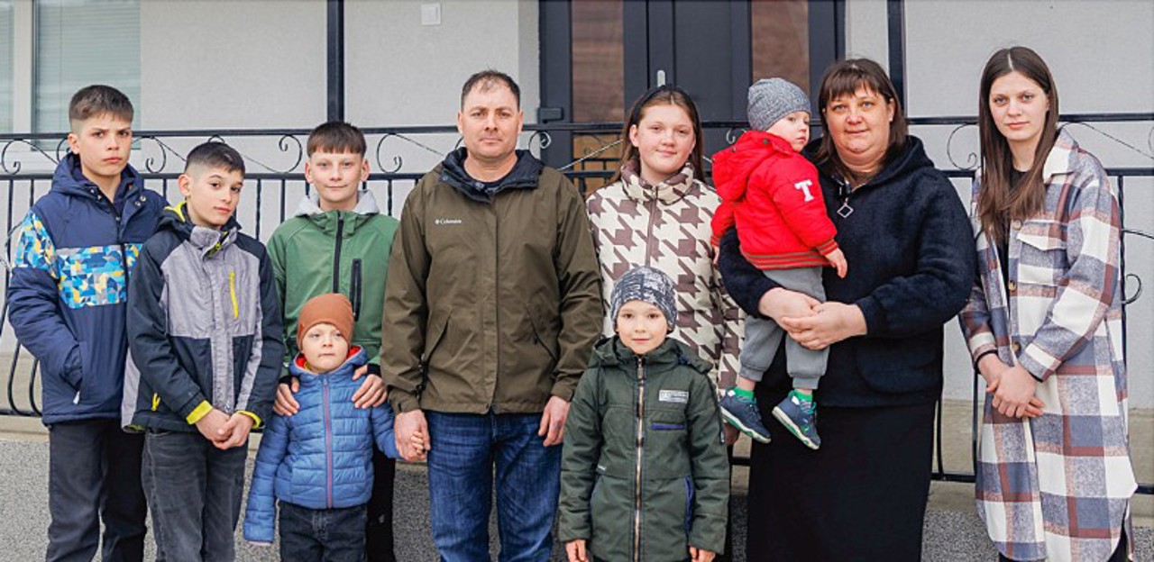 Familia Chitic din Călmățui a ars de două ori mai puține lemne iarna trecută, grație programului FEERM