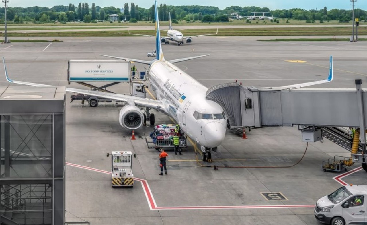 Ukraine explores transport alternatives amid airspace closure