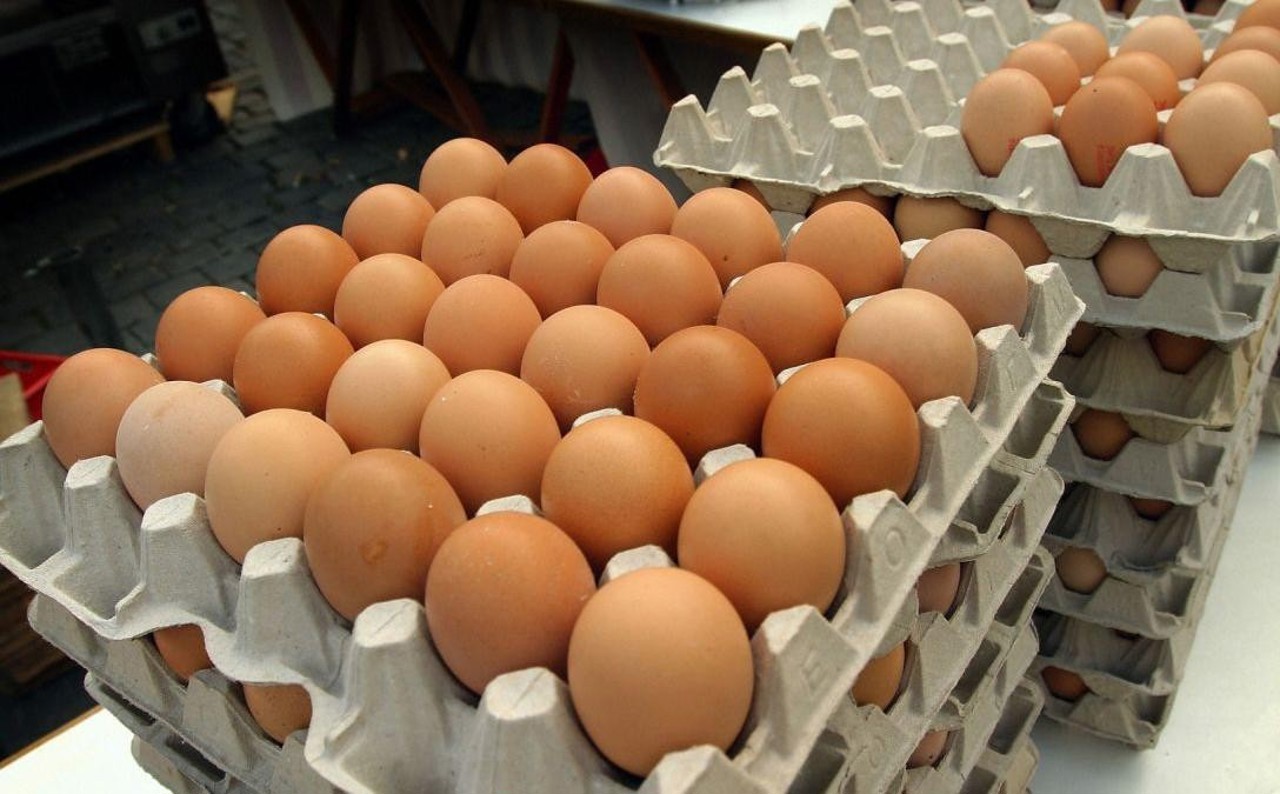 Păstrate la sub 5°C și ambalate în 10 zile: Reguli noi la comercializarea ouălor 