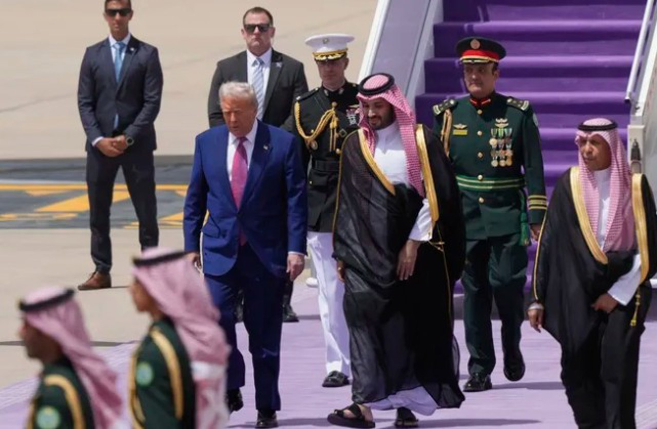 Турне по странам Персидского залива:  Дональд Трамп прибыл в Саудовскую Аравию