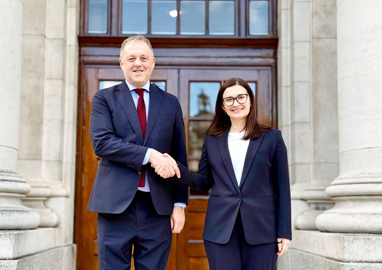 Thomas Byrne, Cristina Gherasimov