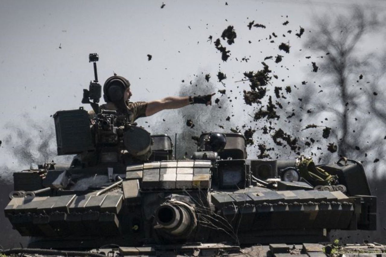 Война в Украине // Владимир Зеленский: В Донецкой области идут тяжелые бои, но есть "результаты"