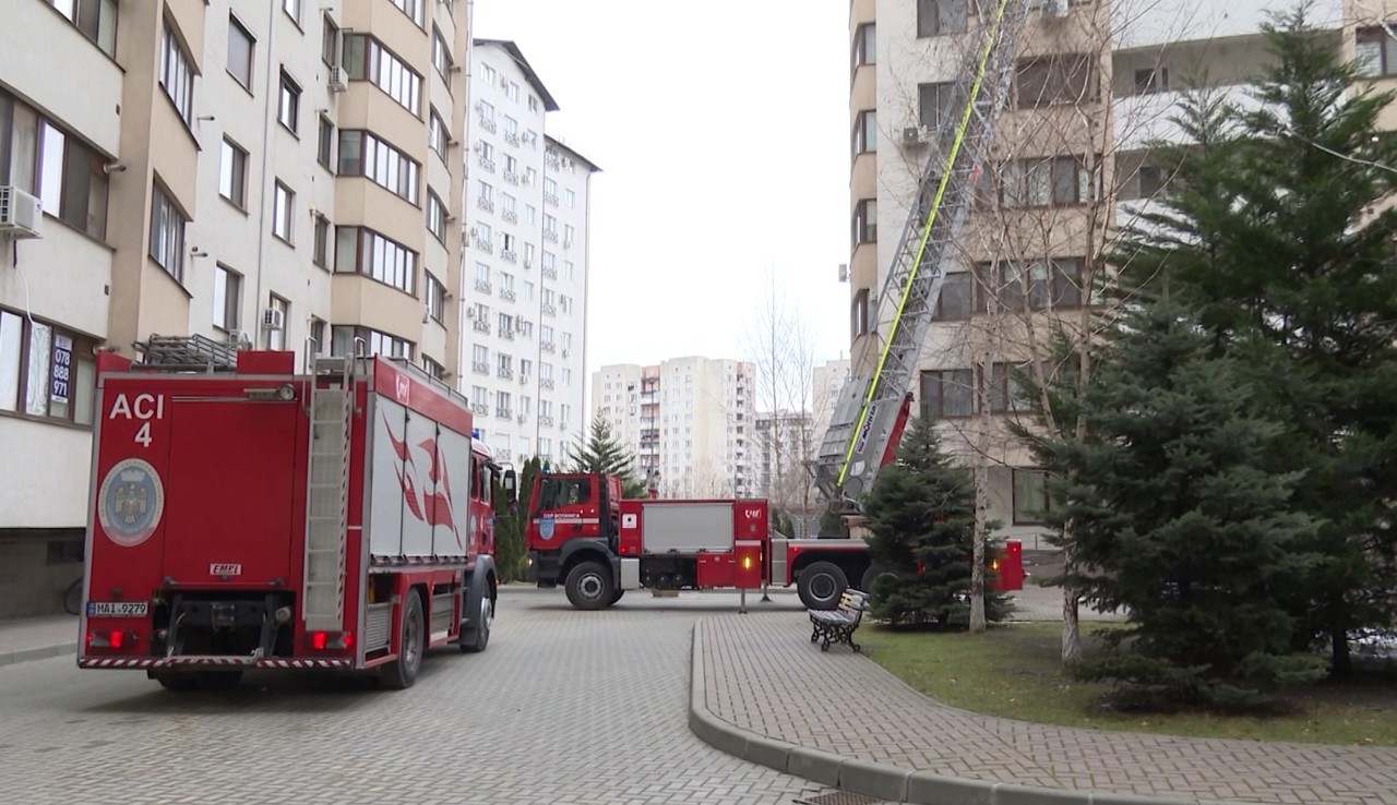 „Cunoașterea riscurilor - primul pas spre siguranță”, campanie pentru a proteja locuitorii din clădirile cu risc major 