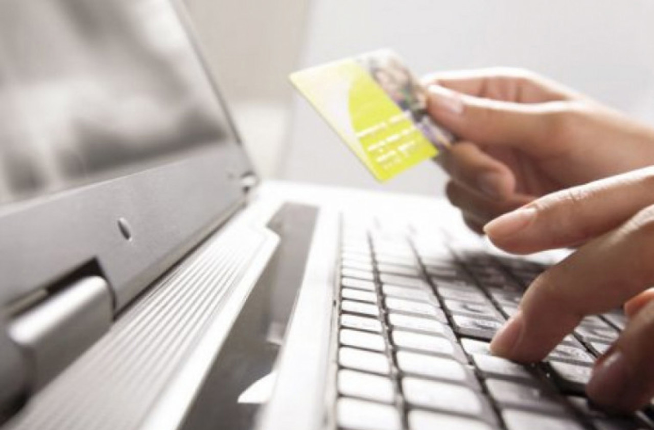Un bărbat din Chișinău a transmis 800 de mii de lei escrocilor după o schemă cu „credit fraudulos”