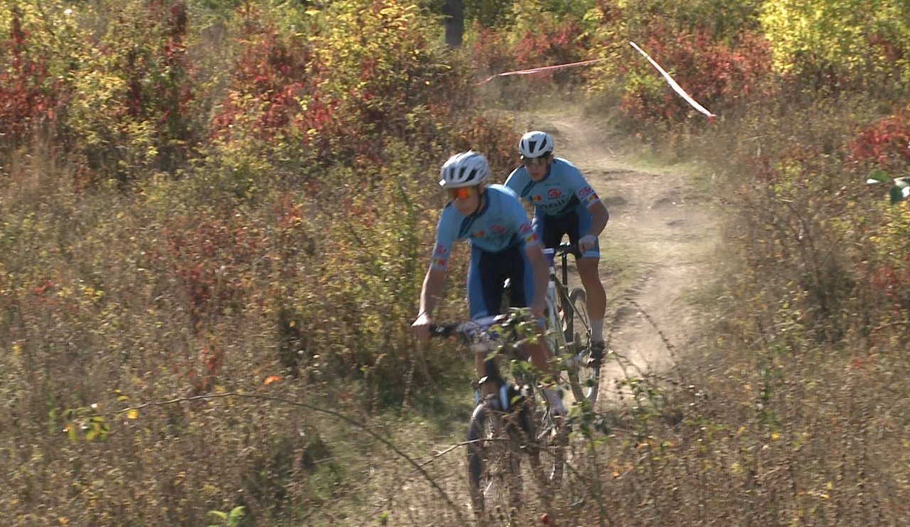 Peste 200 de sportivi au concurat la campionatul național de ciclism montan cross country