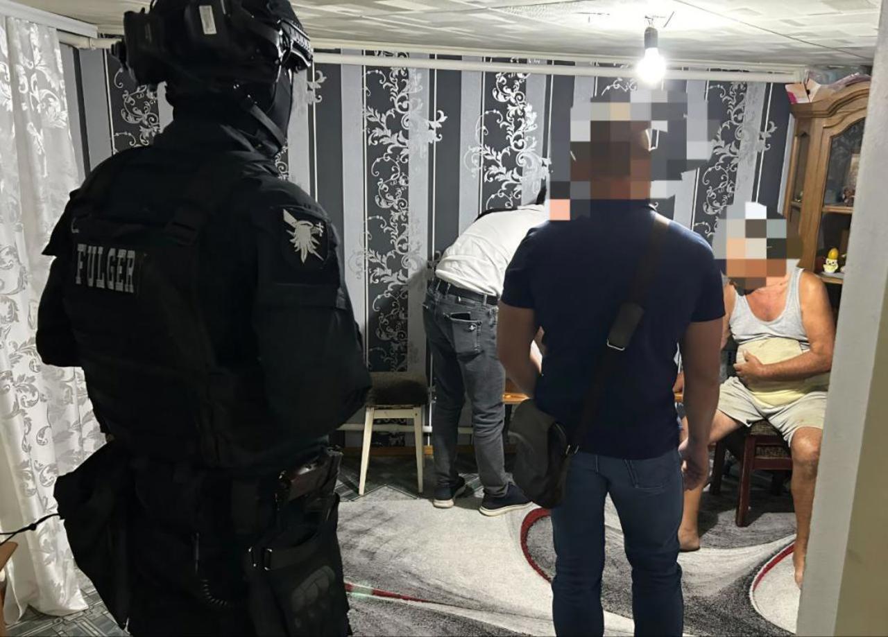 Police seize cash and documents in voter corruption case using mobile apps