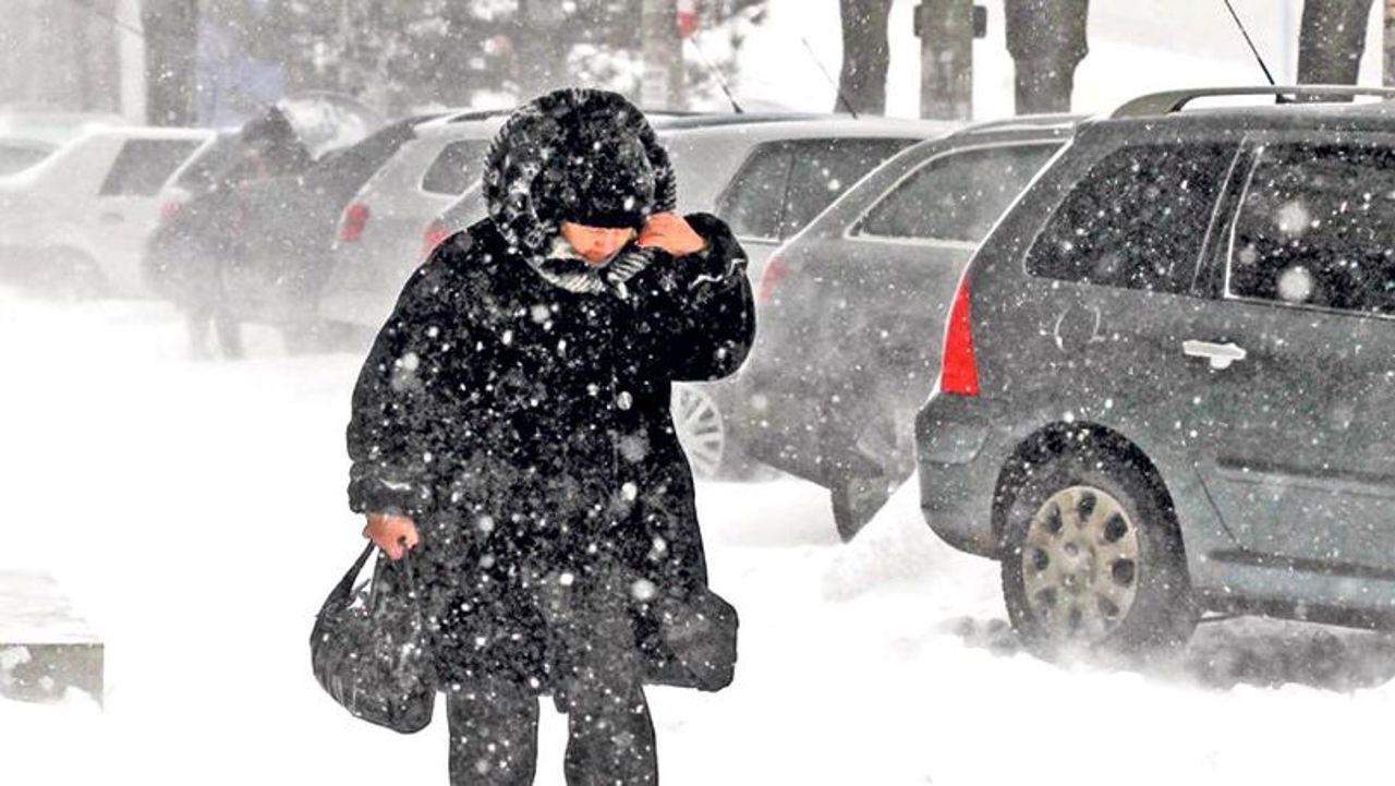 Meteorologii anunță lapoviță și ninsori în centrul și sudul țării