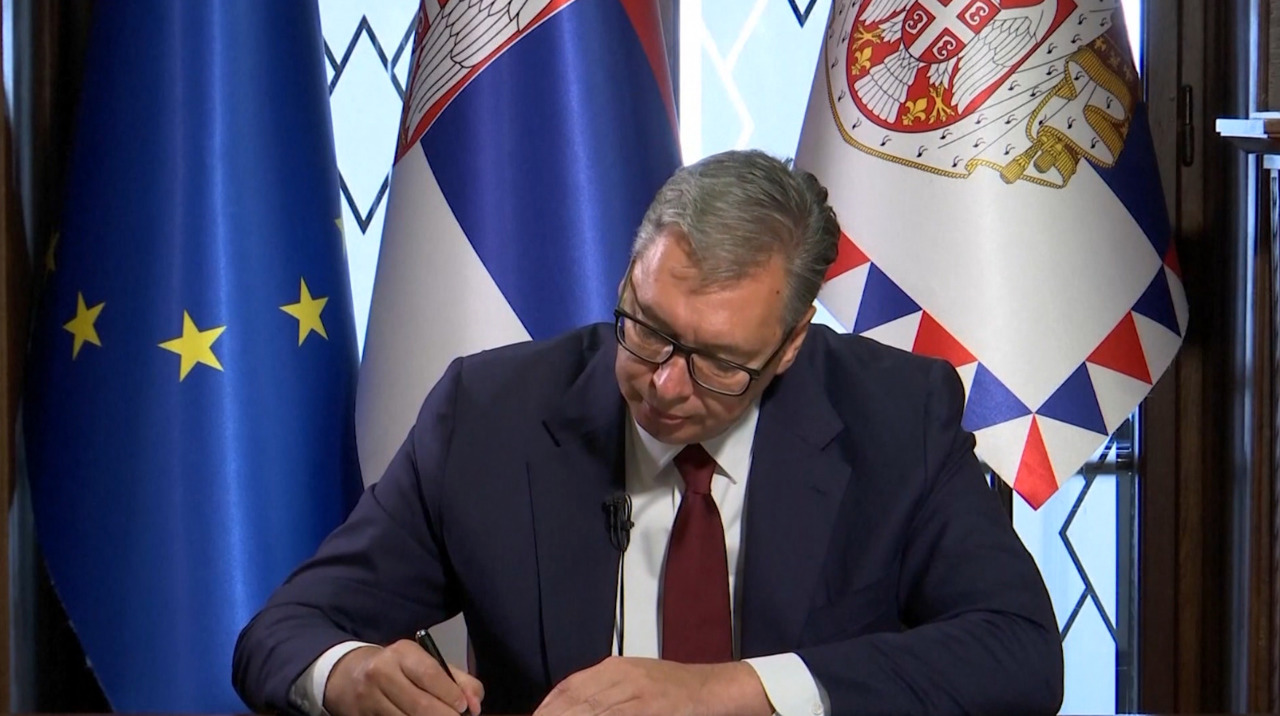 Serbia merge la alegeri anticipate. Vučić dizolvă Parlamentul după luni de proteste