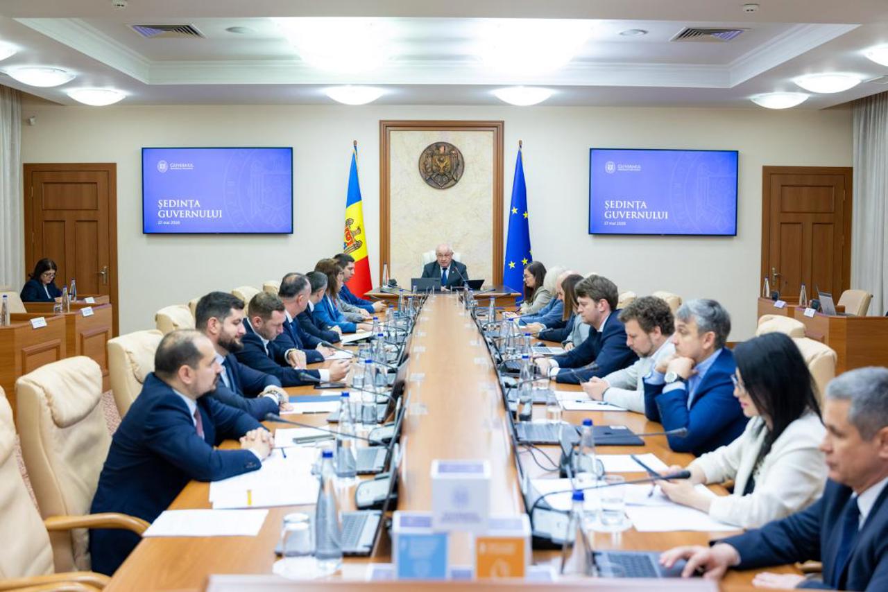 Pensii pentru moldovenii care lucrează oficial în Ucraina și Canada: Cele două acorduri sociale, aprobate de Guvern