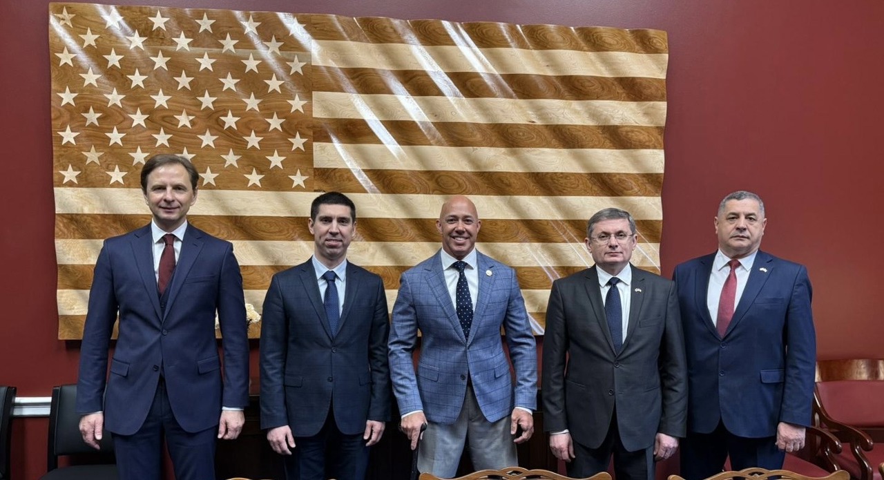 Cooperarea în domeniul securității, temă centrală a discuțiilor spicherului Igor Grosu și vicepremierului Mihai Popșoi la Washington