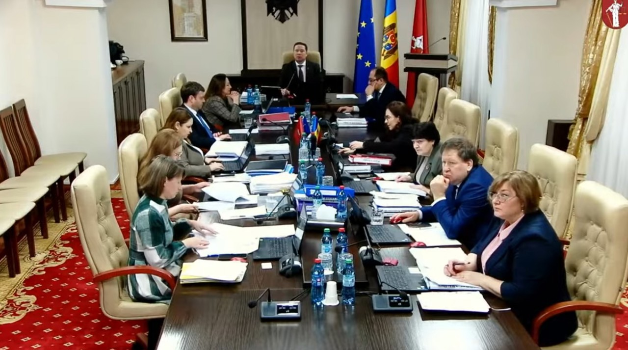 CSM a sesizat Curtea Constituțională: Modificările la Legea vettingului ar putea afecta independența judecătorilor