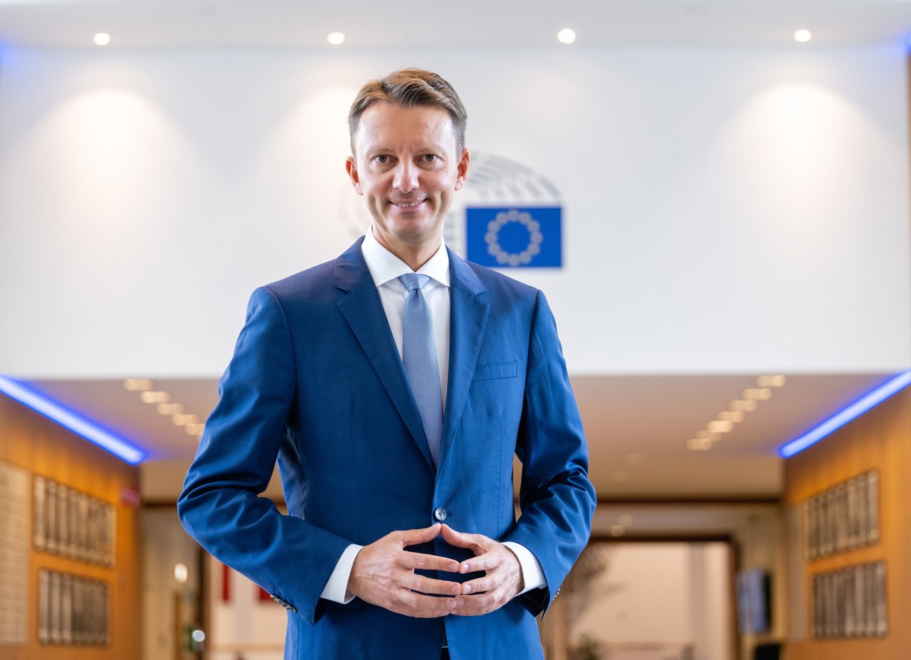 Зигфрид Мурешан: Мы должны продолжать поддерживать Украину и Республику Молдова, чтобы иметь возможность жить в безопасности в окружении стабильных и безопасных государств