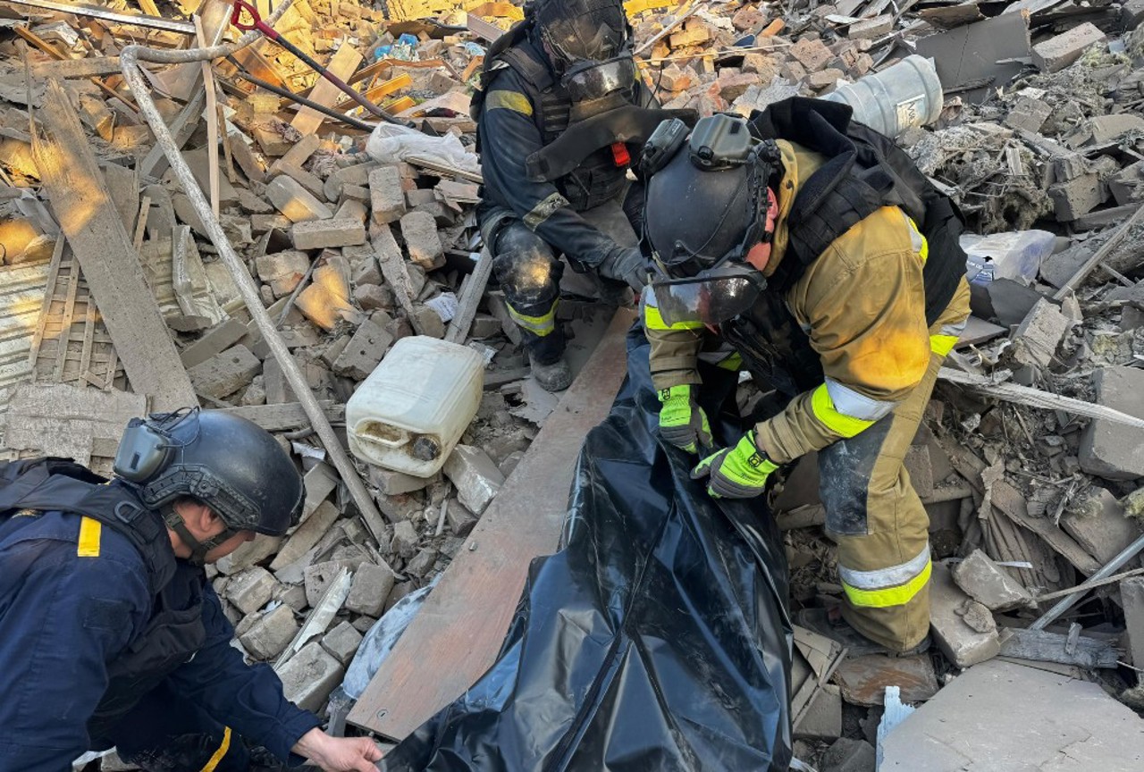 Очередная атака России на Украину: погибли 12 человек, в том числе трое детей