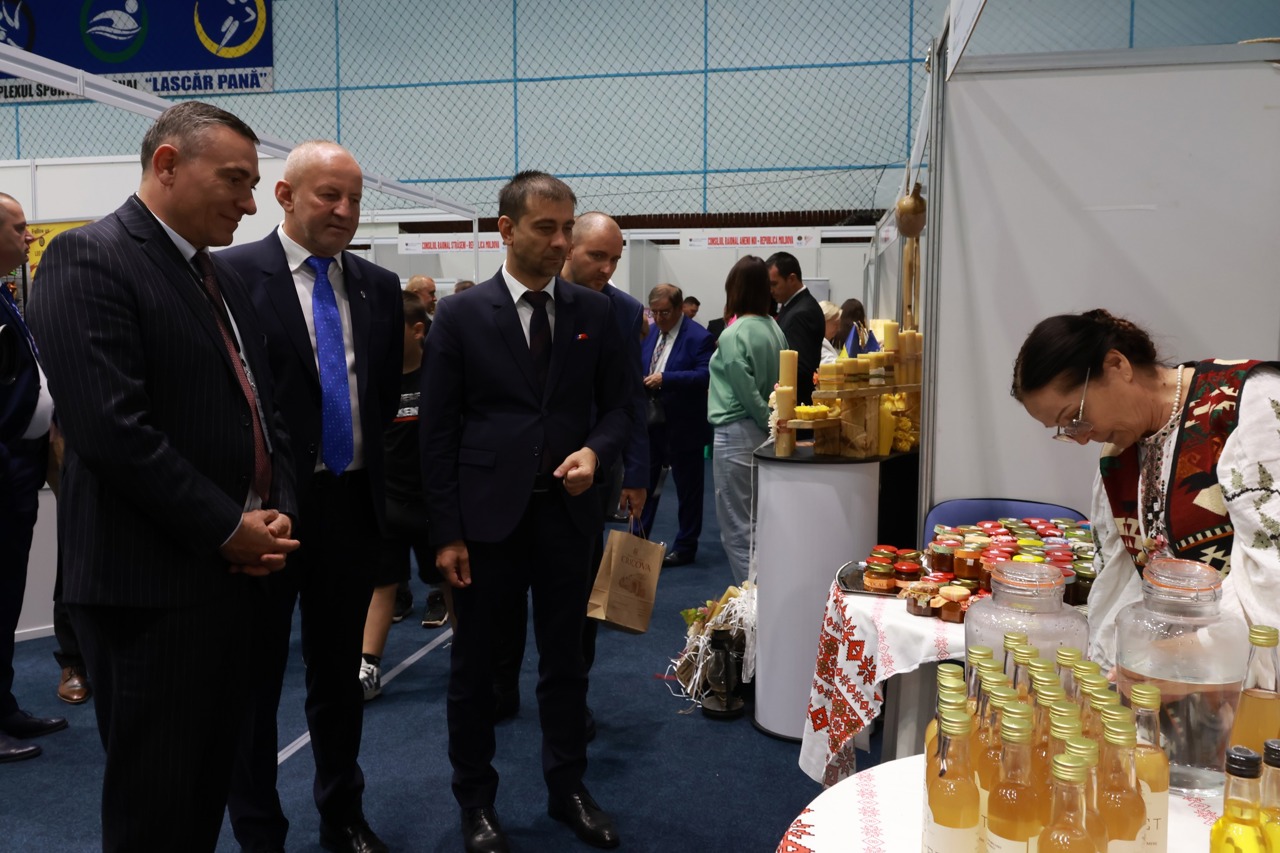 Moldova companies showcase products in Romania to boost economic ties