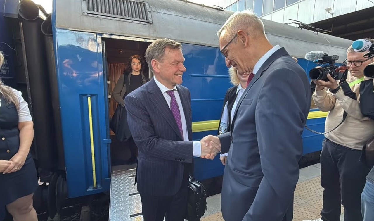 Глава МИД Германии прибыл в Киев с необъявленным визитом: первые заявления 