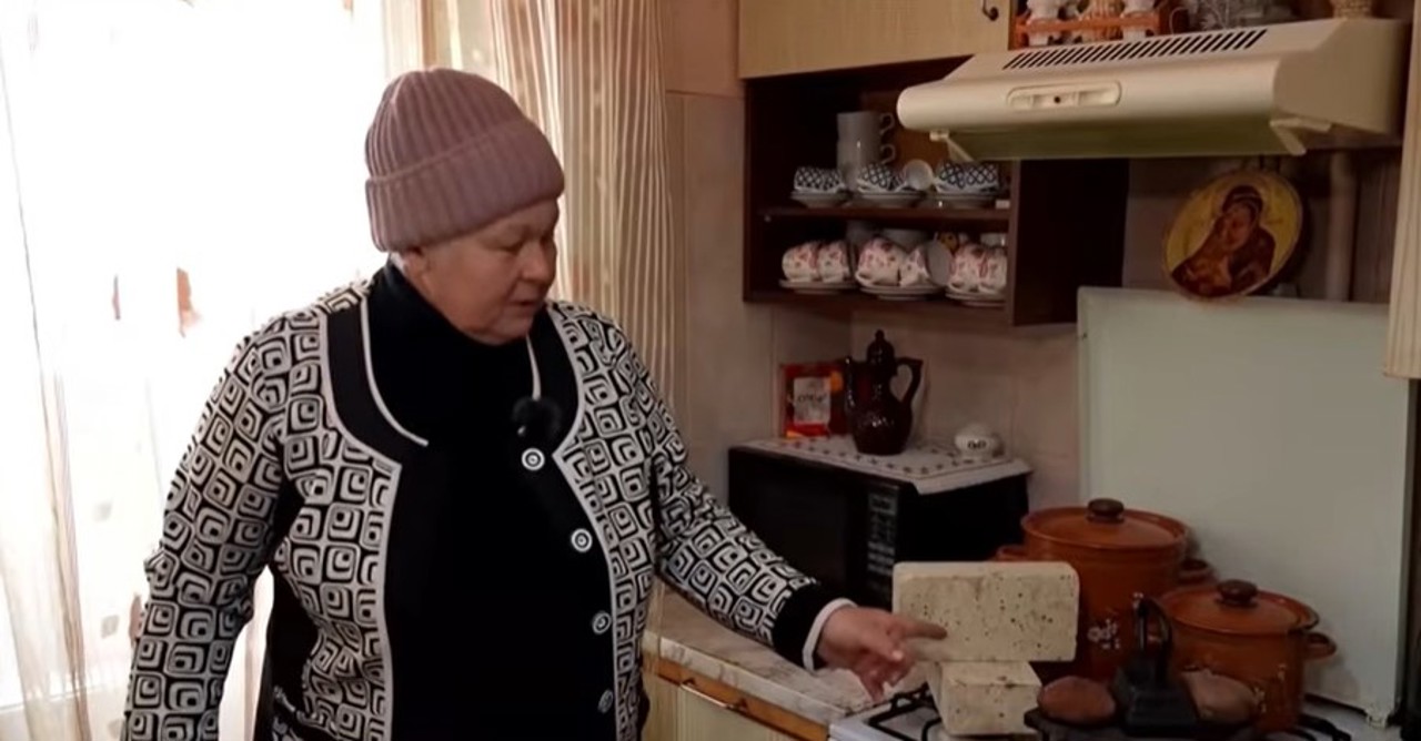 Ucrainenii continuă să stea fără căldură și lumină. Oamenii se descurcă cum pot