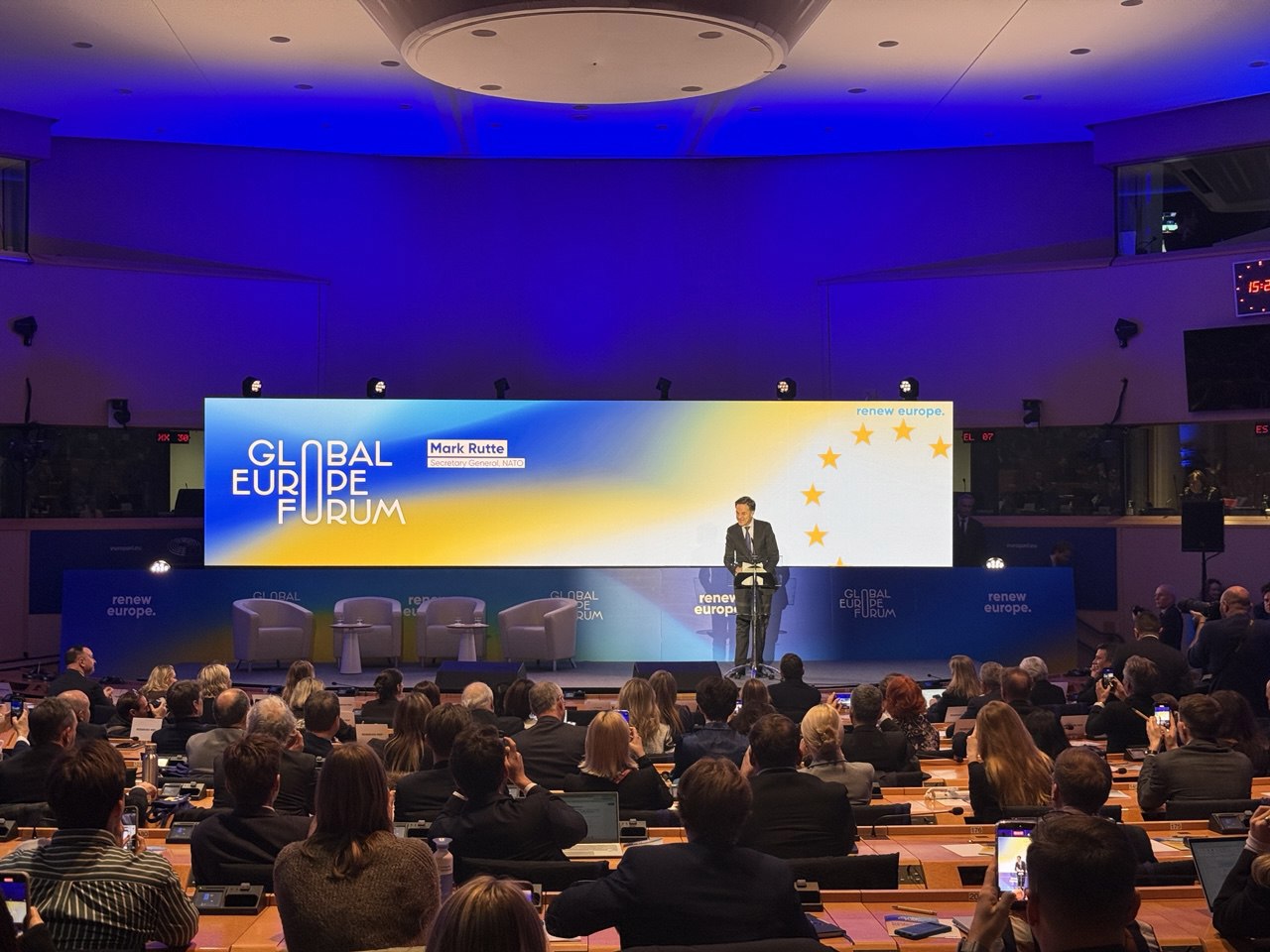 Mark Rutte, în Parlamentul European: „Epoca în care lăsam SUA să poarte povara securității noastre a luat sfârșit”