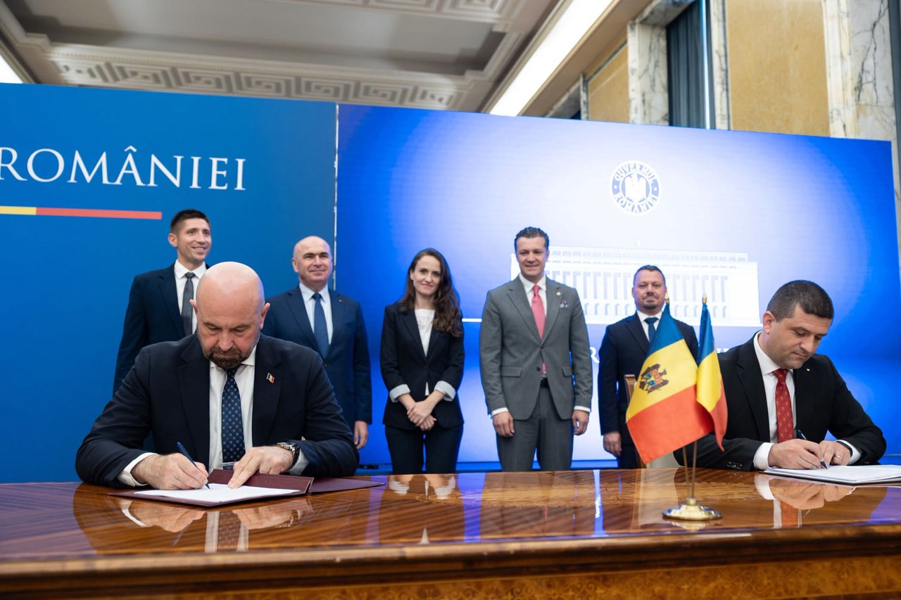 Moldova launches construction of its first five kilometers of highway, with a joint customs crossing to Romania