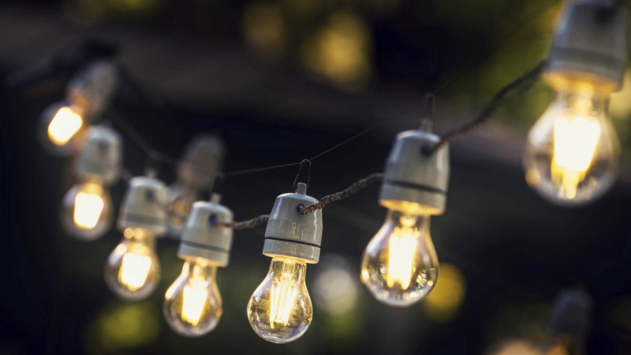 ANRE proposes electricity price cut