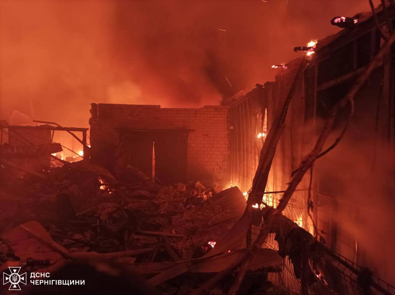 Удар по Прилукам: погибла семья начальника пожарной части