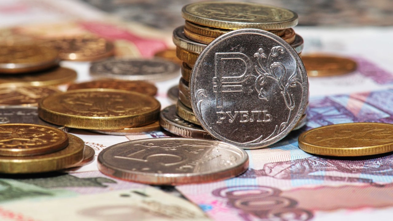 Putin „bombardează” economia Rusiei: impactul sancțiunilor, comparabil cu PIB-ul României