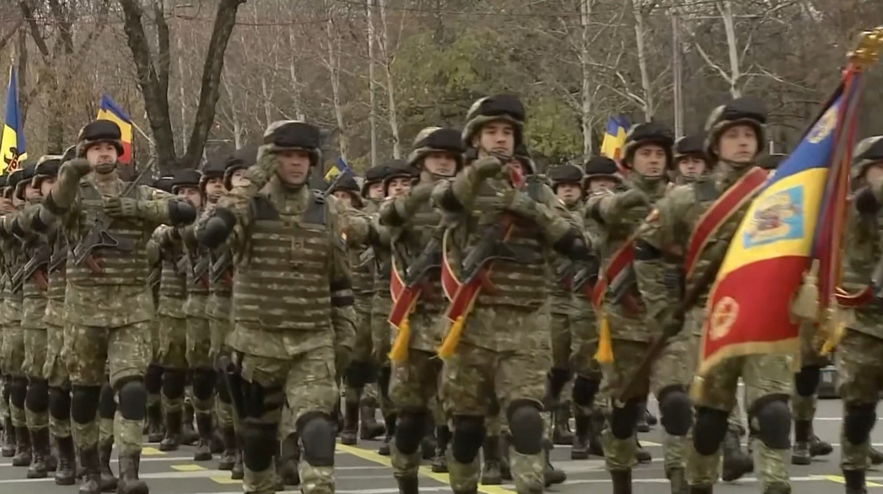 Ziua Armatei Române, marcată prin ceremonii militare în toată țara