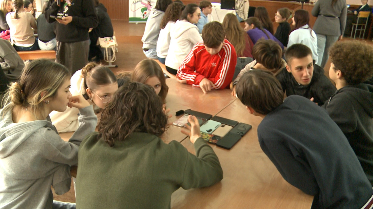 Students from Călărași discover green solutions for saving energy