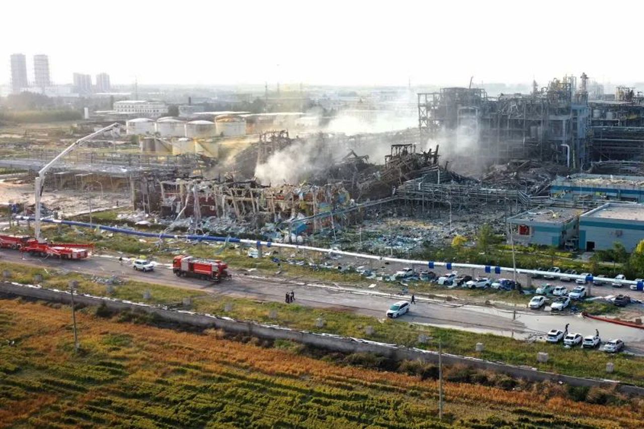 Explozie masivă la o uzină chimică din China: au murit cel puțin cinci persoane