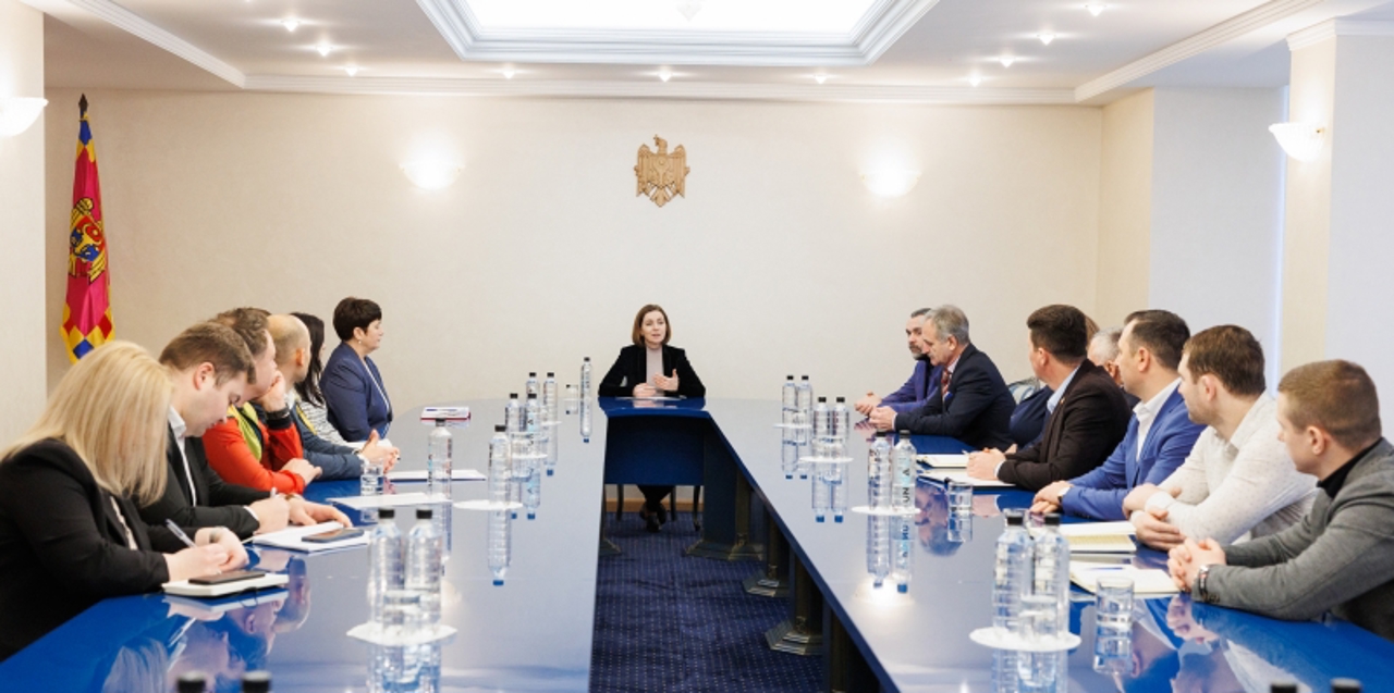 Consultations at the Presidency // Maia Sandu discussed with the representatives of the sports federations about the referendum on the Republic of Moldova’s accession to the EU