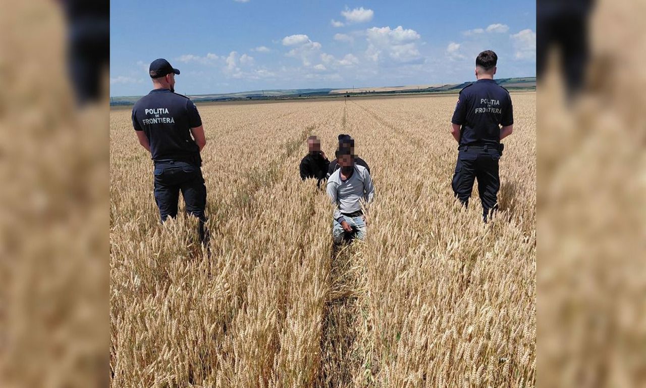 Au traversat Prutul înot să ajungă în România: Trei cetățeni străini, cercetați pentru traversarea ilegală a frontierei de stat