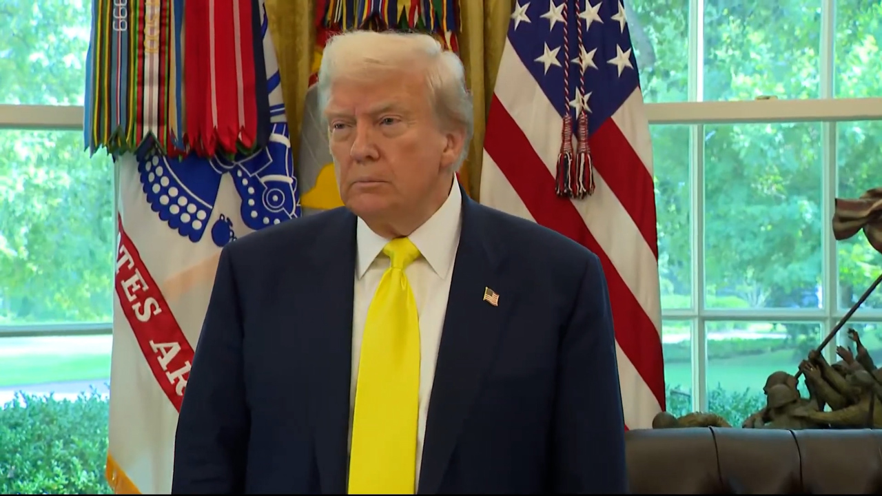 Trump lasă deschisă ușa pentru întrevederea cu Putin și insistă asupra unui armistițiu în Ucraina