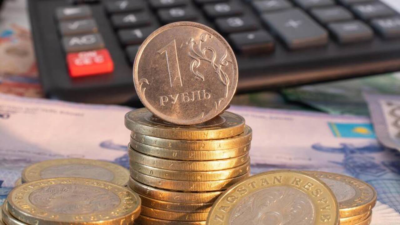 Kremlinul le face un cadou fiscal soldaților și funcționarilor ruși desfășurați în Ucraina