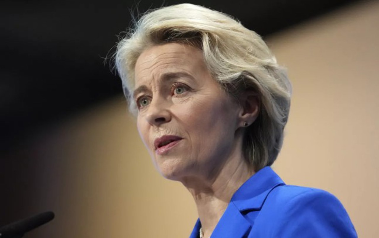 Урсула фон дер Ляйен призвала ускорить процесс присоединения Украины к ЕС 