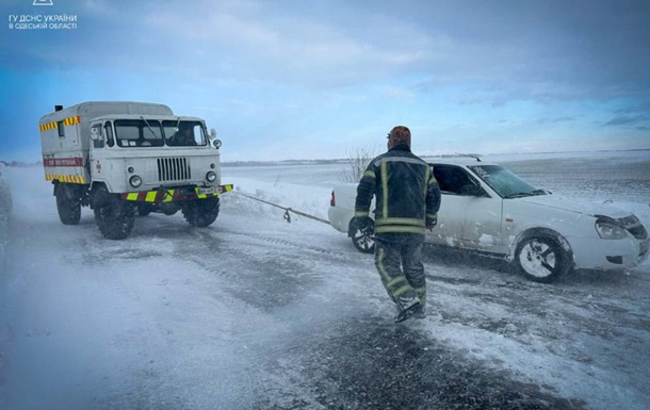 Ten people die in Ukraine snowstorms