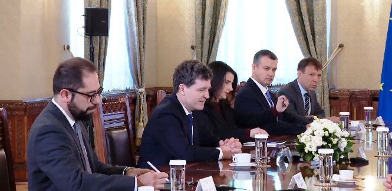  Consultări de șapte ore la Cotroceni: Delia Velculescu – o variantă de premier 